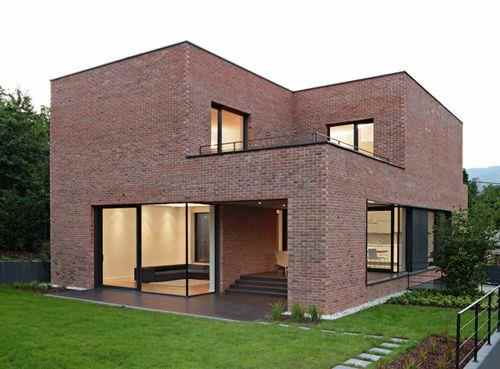 Desain Rumah Kotak Batu Merah