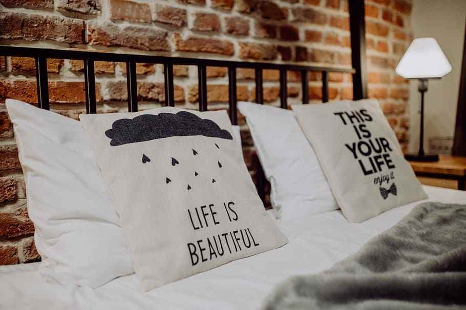 Contoh Hiasan Dinding Kamar