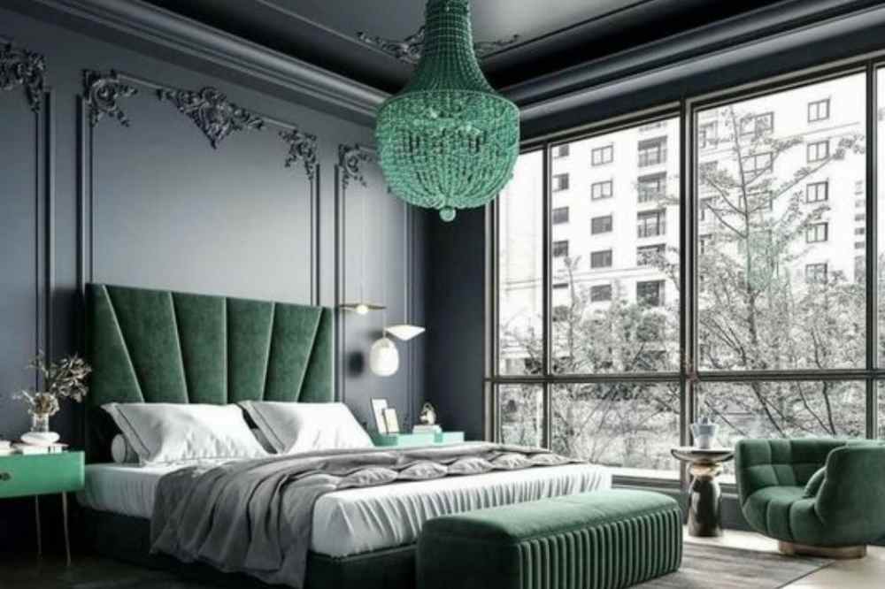 cat rumah hitam dan emerald