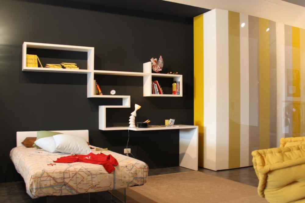 kombinasi cat rumah hitam dan kuning