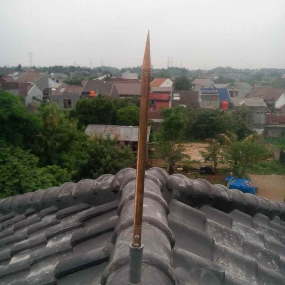 pemasangan tombak