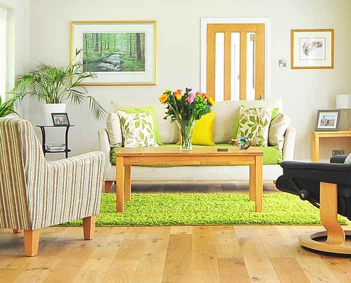 ruang tamu konsep warna warni