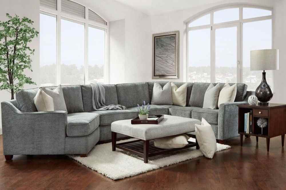 Abu-abu yang Tak Membosankan