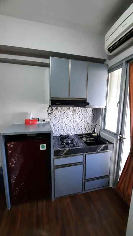 apartemen educity studio lantai rendah