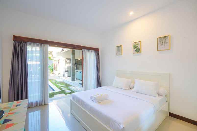 cozy private villa for rent in seminyak