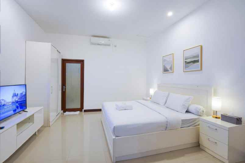 cozy private villa for rent in seminyak