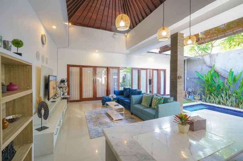 cozy private villa for rent in seminyak
