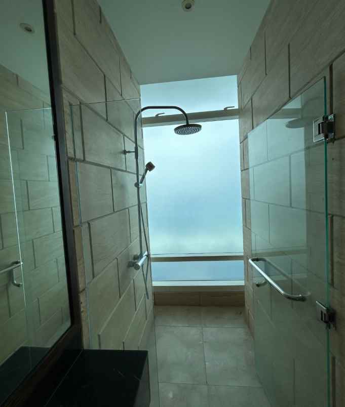 dijual apartemen jl m h thamrin no 1 kel