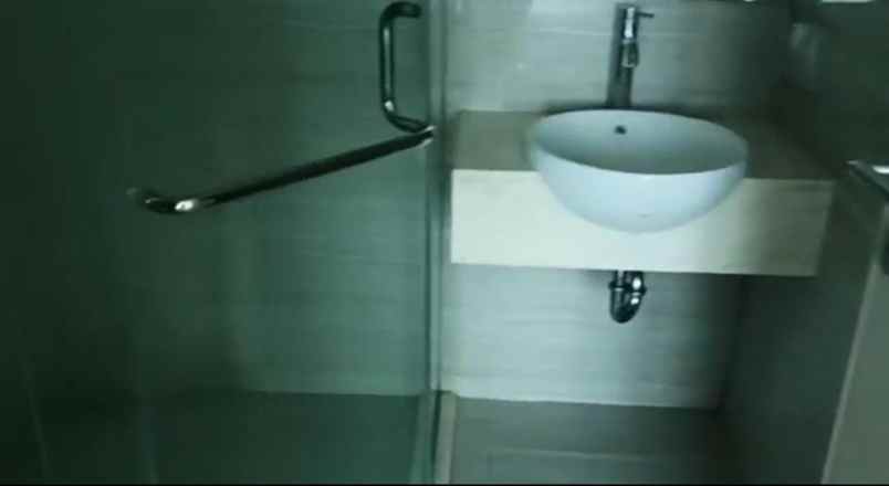 dijual apartemen pakuwon indah