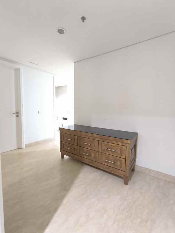 dijual apartemen the voila mayjen sungkono