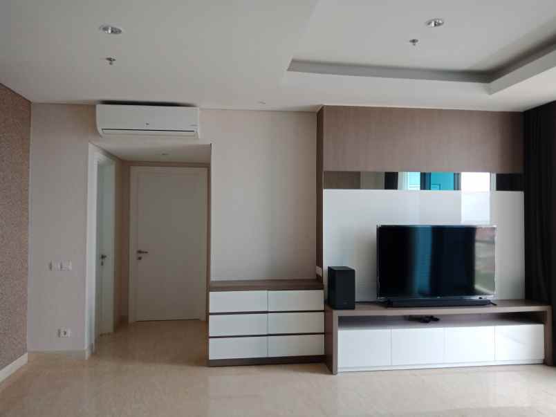 dijual apartemen the voila mayjen sungkono