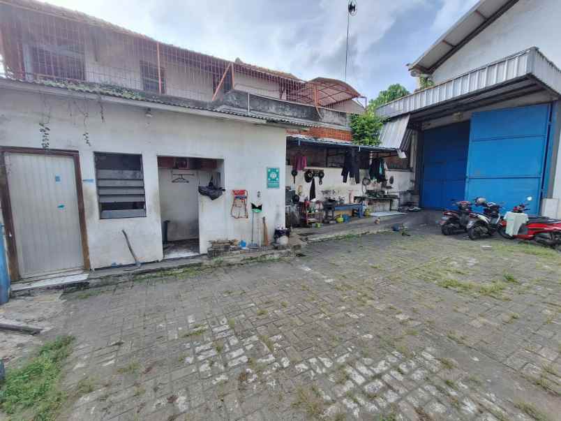 dijual gudang letak pinggir jalan di tangerang banten