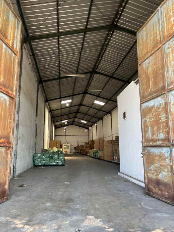 dijual gudang mutiara margomulyo permai surabaya barat