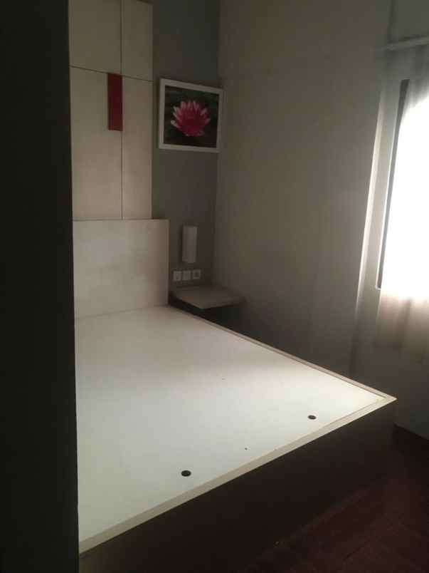 dijual hotel bintang 3 lokasi jakarta selatan