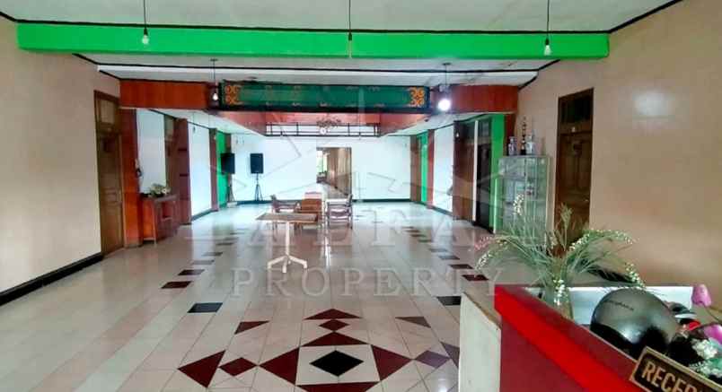dijual hotel jalan merdeka