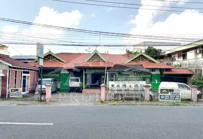 dijual hotel jalan merdeka