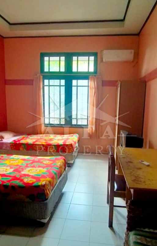 dijual hotel jalan merdeka