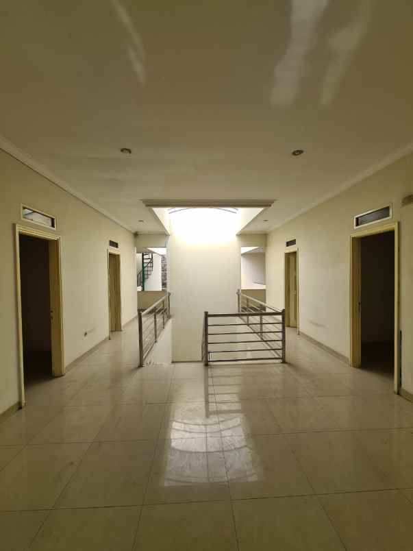 dijual hotel jl cikutra cibeunying