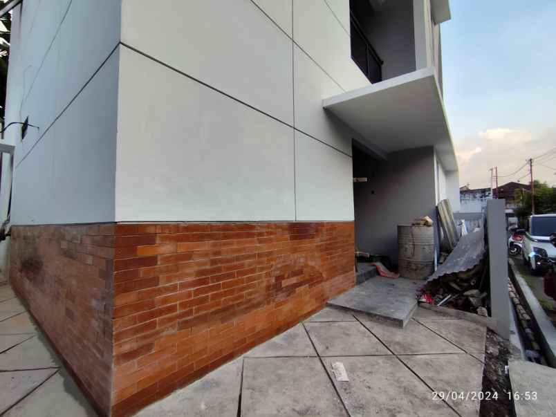 dijual kost jalan kaliurang km 7 5