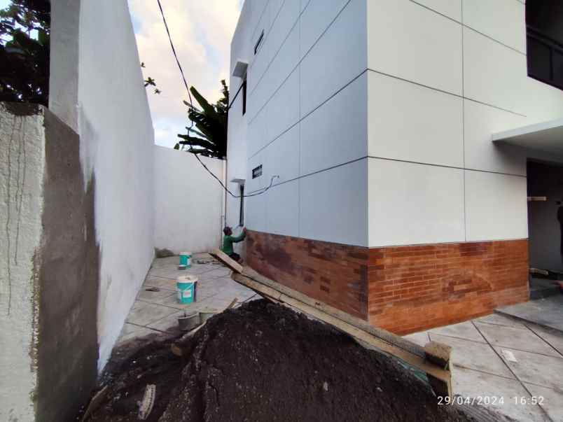 dijual kost jalan kaliurang km 7 5