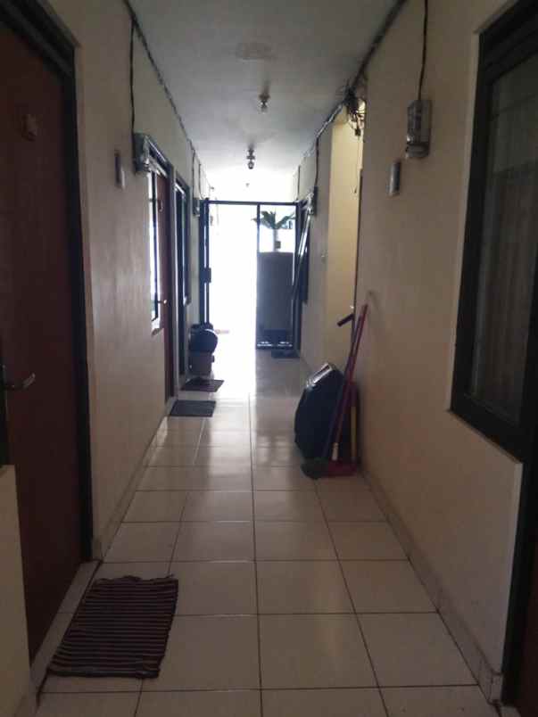 dijual kost lengkong kecil