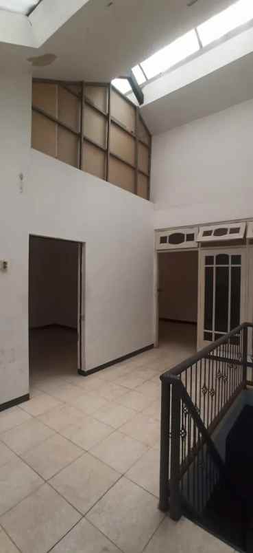 dijual kost nirwana eksekutif wonorejo