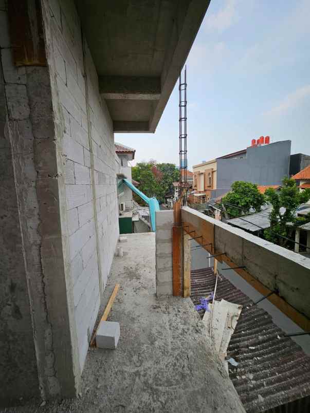 dijual kost pondok jaya pela mampang