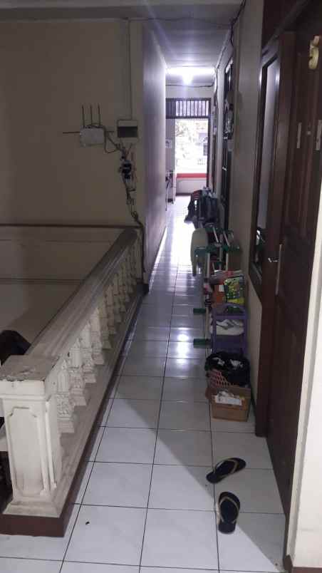 dijual kost tanjung duren selatan