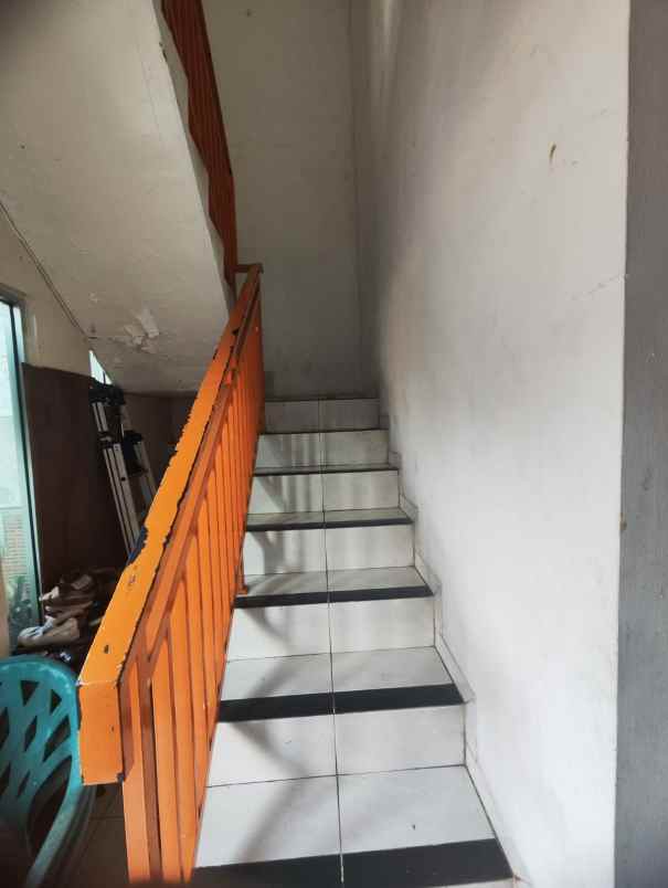 dijual kost tegal parang