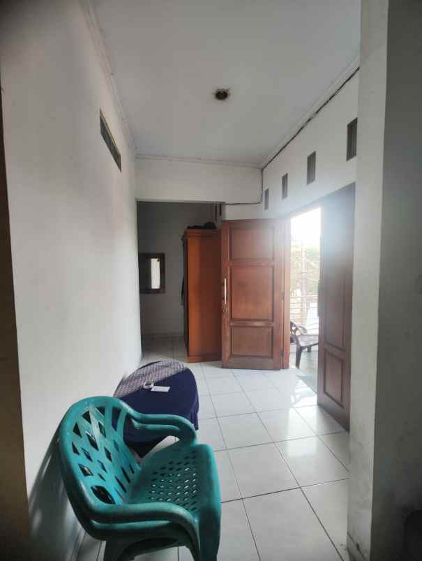 dijual kost tegal parang
