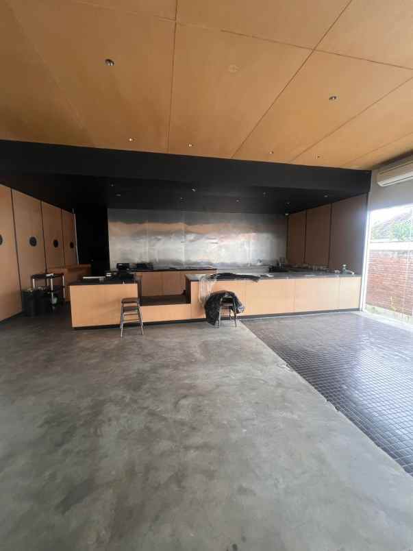 dijual ruko gudang kantor dekat jl damai jalan