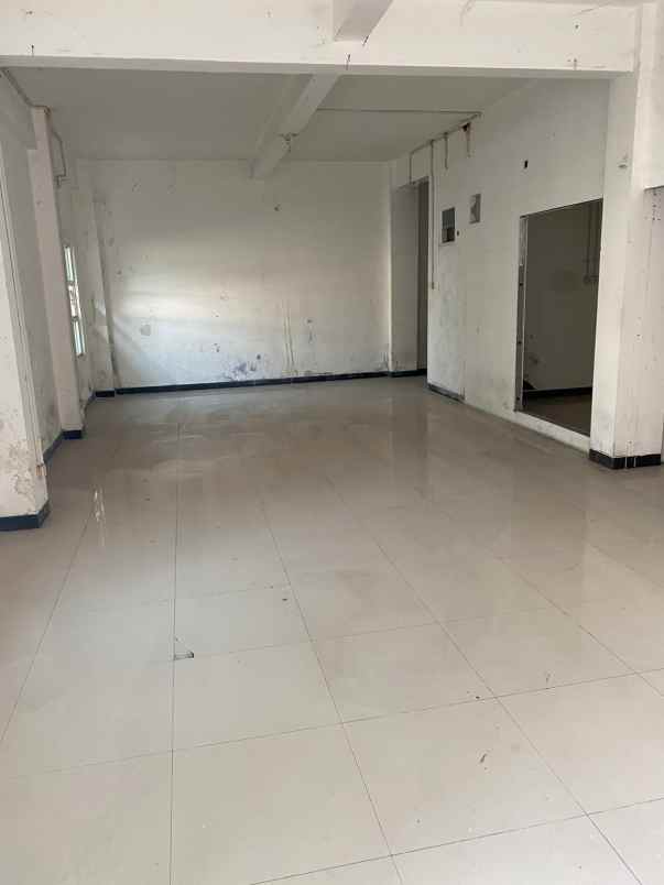 dijual ruko gudang kantor jalan raya menganti
