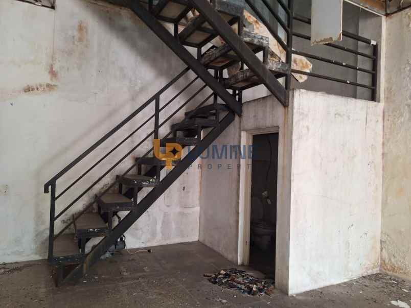 dijual ruko gudang kantor maguwoharjo depok sleman