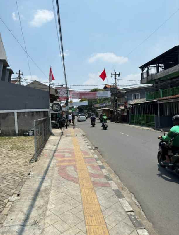 dijual ruko komersial ciputat