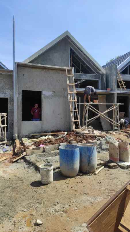 dijual rumah 2 lantai 300 jutaan di cipayung depok