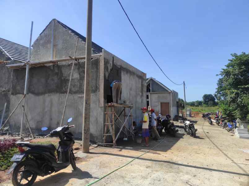 dijual rumah 2 lantai 300 jutaan di cipayung depok