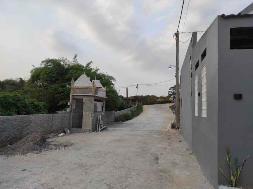 dijual rumah 2 lantai 300 jutaan di cipayung depok