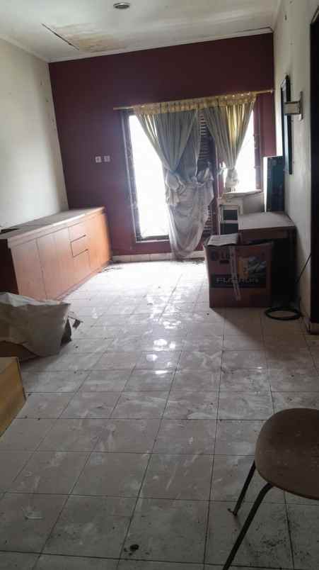 dijual rumah 2 lantai shm di villa bintaro tangerang