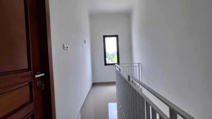 dijual rumah 25 jln palemraya jatimekar