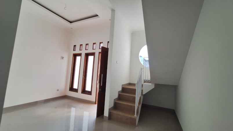 dijual rumah 25 jln palemraya jatimekar