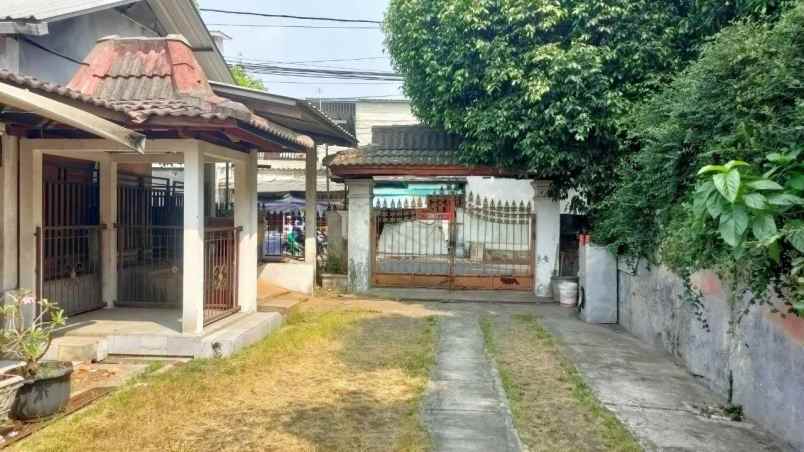 dijual rumah 456 condet raya kramat