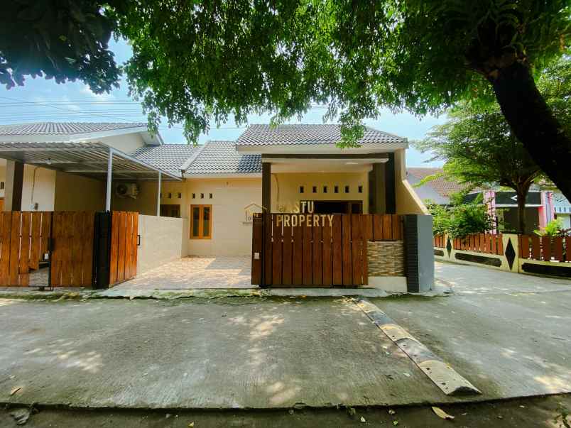 dijual rumah 7 menit ke pasar kalasan di tamanmartani