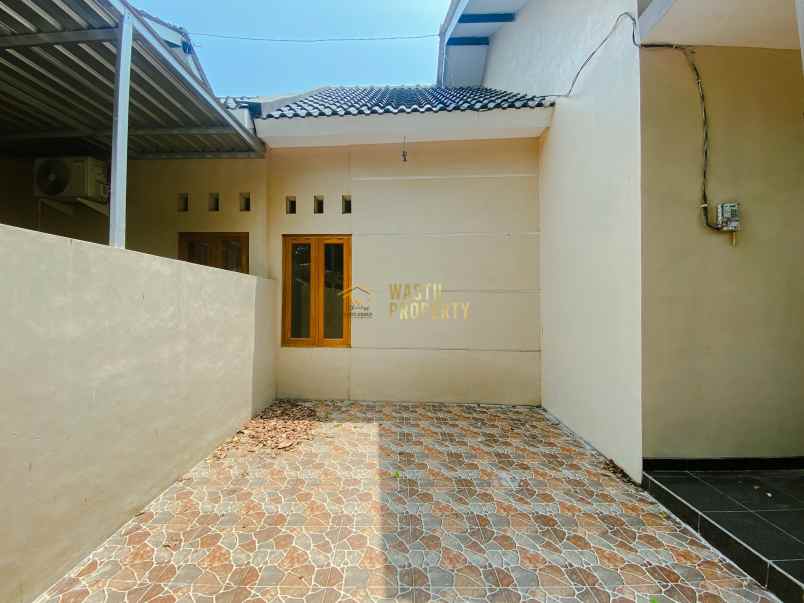 dijual rumah 7 menit ke pasar kalasan di tamanmartani