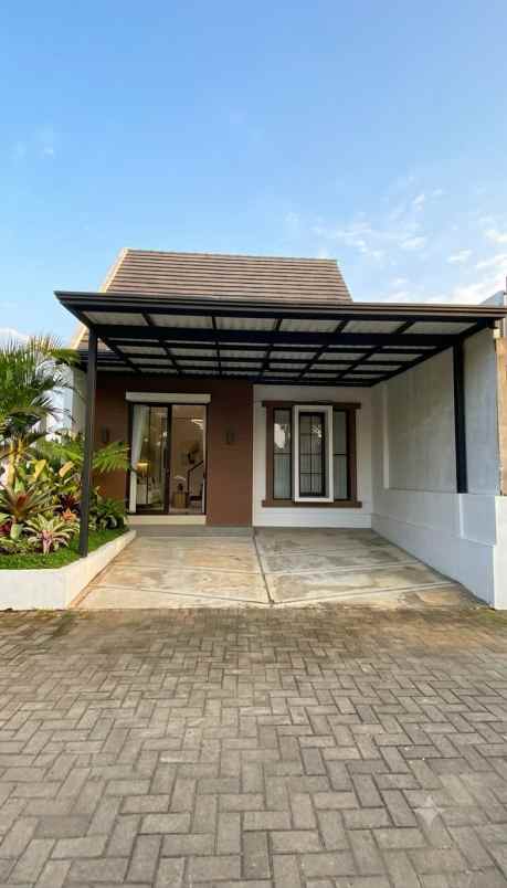 dijual rumah asrikaton pakis malang