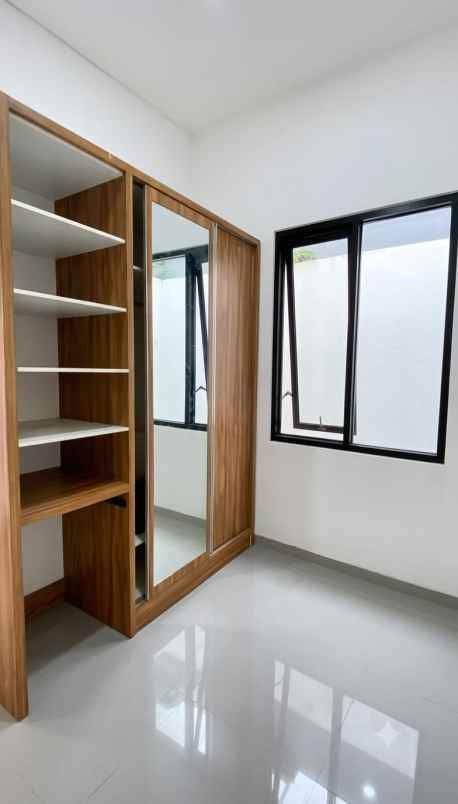dijual rumah asrikaton pakis malang