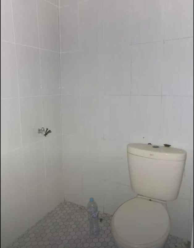 dijual rumah babatan pantai