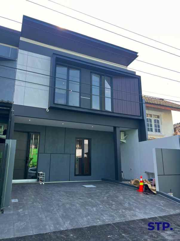 dijual rumah babatan pantai