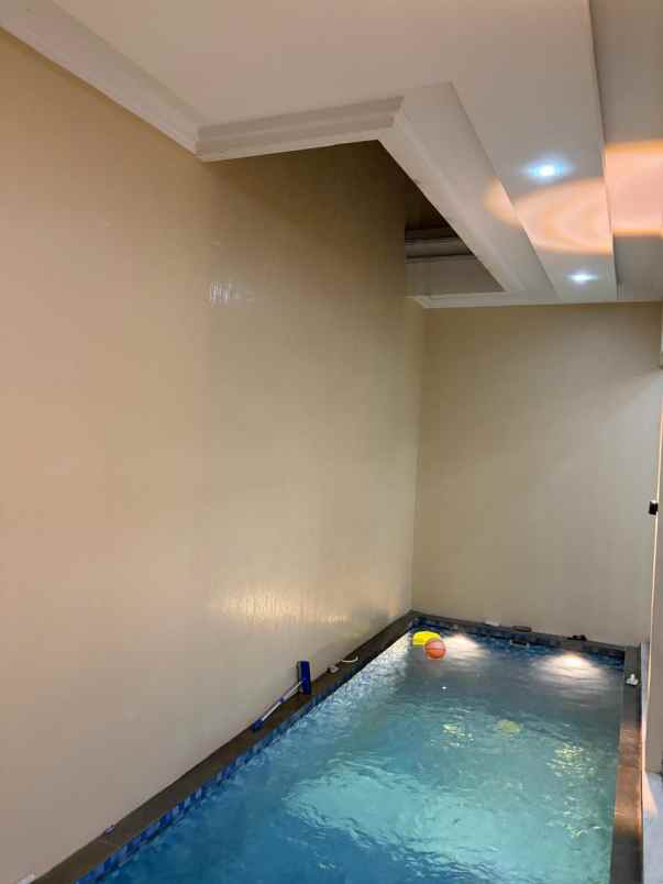 dijual rumah baing kampung tengah condet jakarta timur