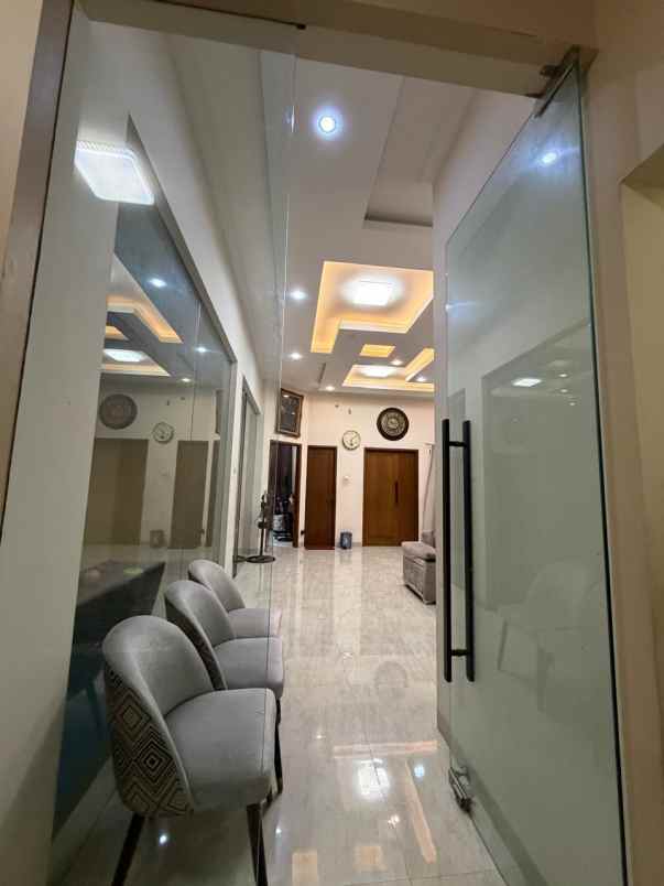 dijual rumah baing kampung tengah condet jakarta timur