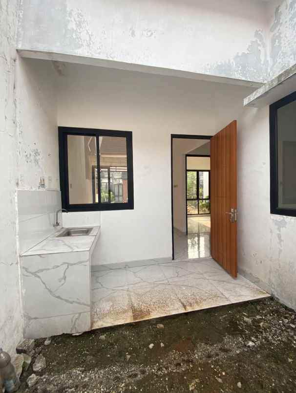 dijual rumah bedahan sawangan depok